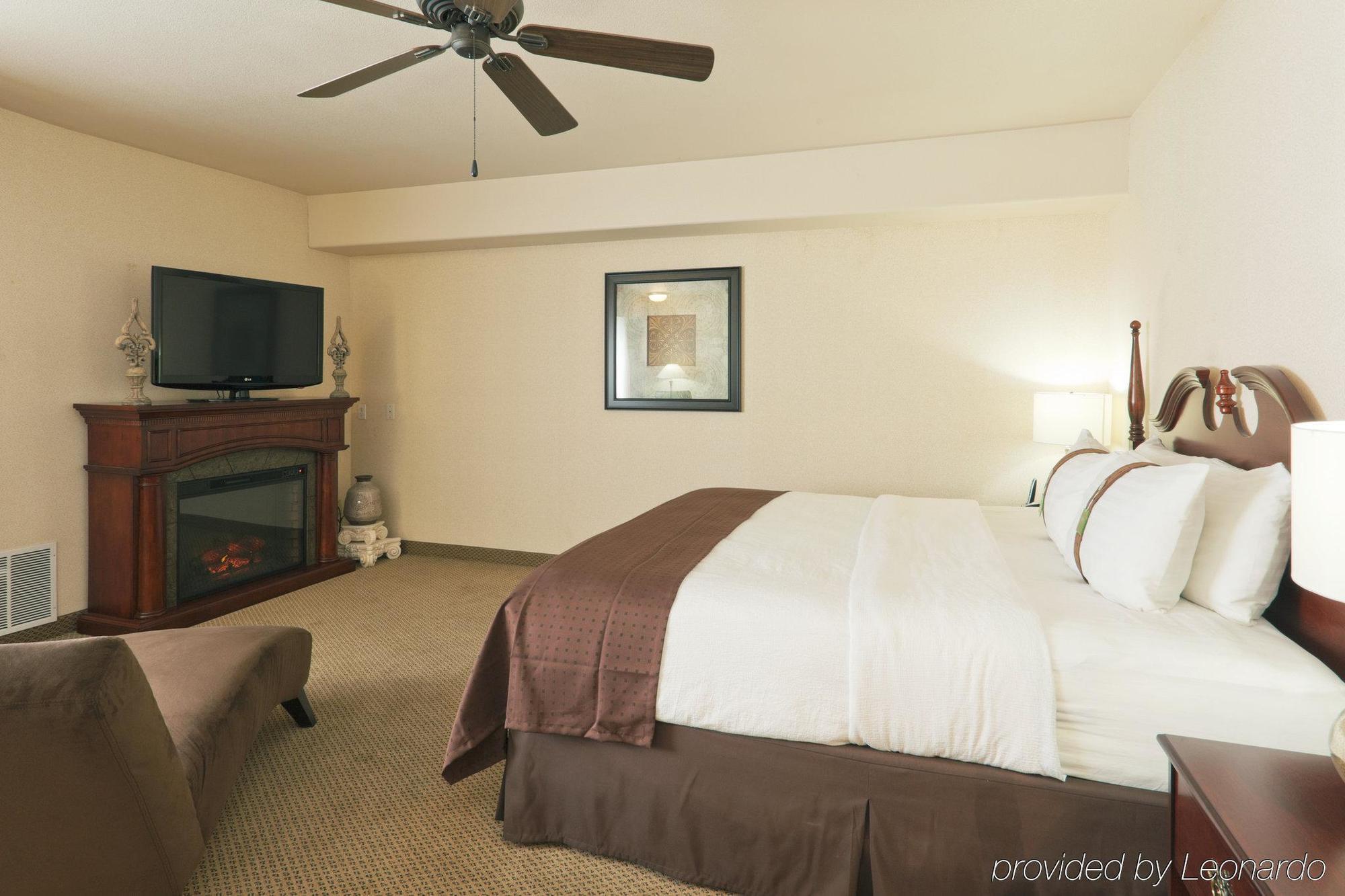 Holiday Inn Selma - Swancourt Extérieur photo