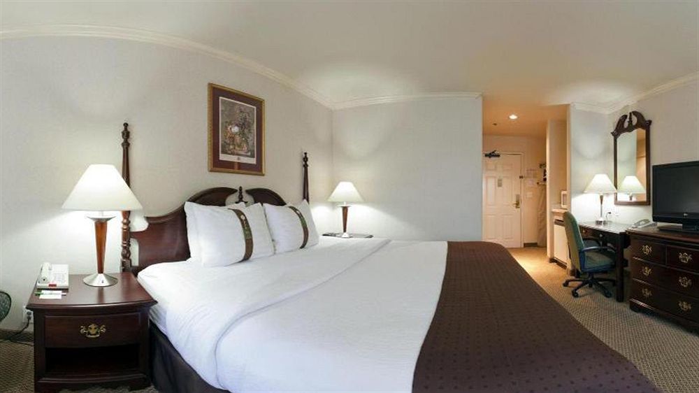 Holiday Inn Selma - Swancourt Extérieur photo