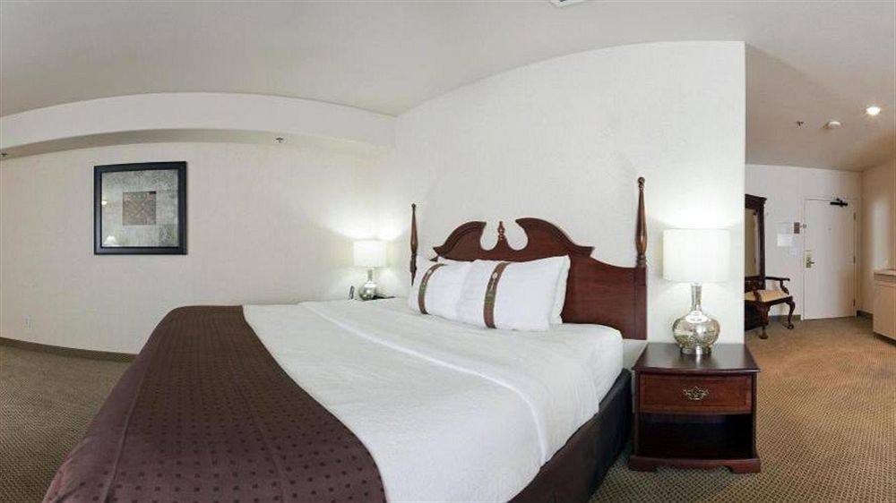 Holiday Inn Selma - Swancourt Extérieur photo
