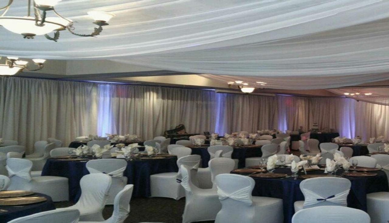 Holiday Inn Selma - Swancourt Extérieur photo